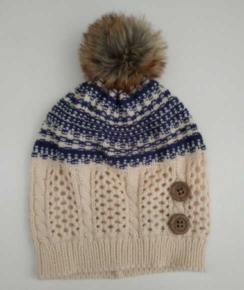 Winter Pompom Hat - Picture 1 of 2